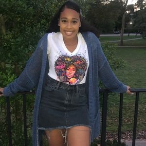 Meet your Posher, Ariel